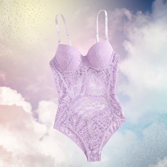 Light Lilac Lace Bodysuit - Picture 1 of 2